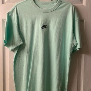 Nike Men's Light Green Short Sleeve Tee
